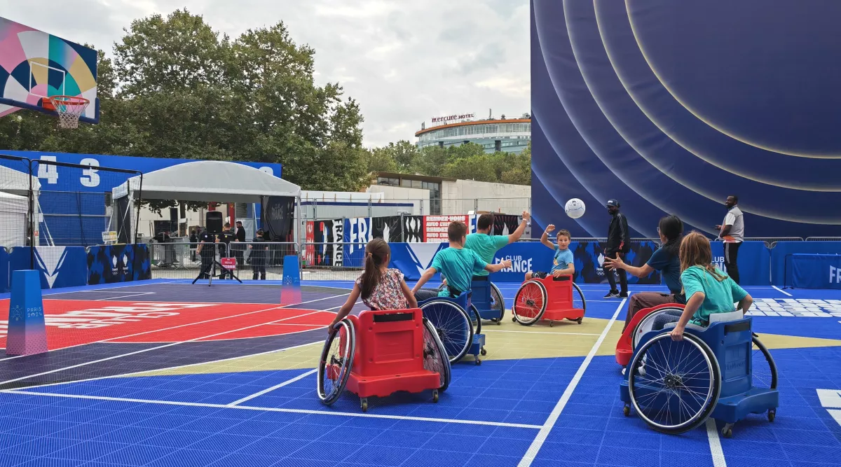 Initiation au rugby fauteuil