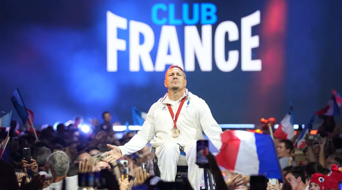 Rémy Boullé en communion avec le Club France