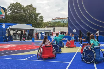 Initiation au rugby fauteuil