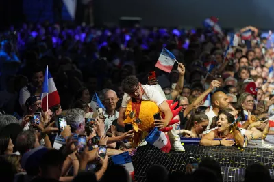 Alexandre Léauté fêté au Club France